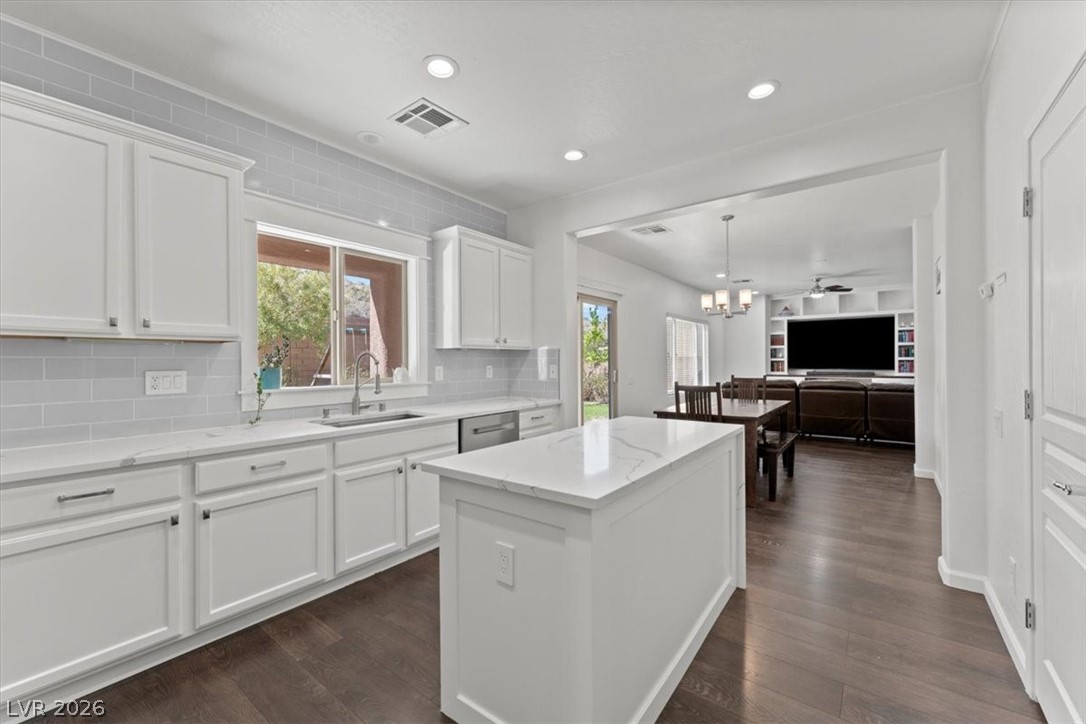 157 Cobalt Sky Avenue