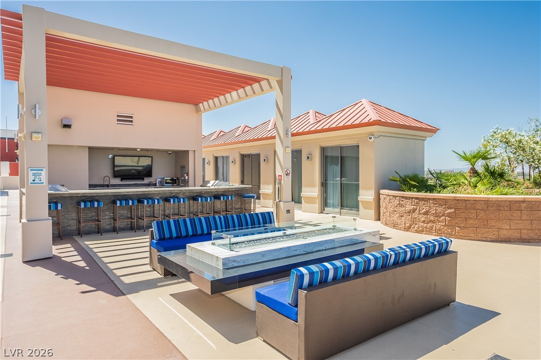 200 W Sahara Avenue 910