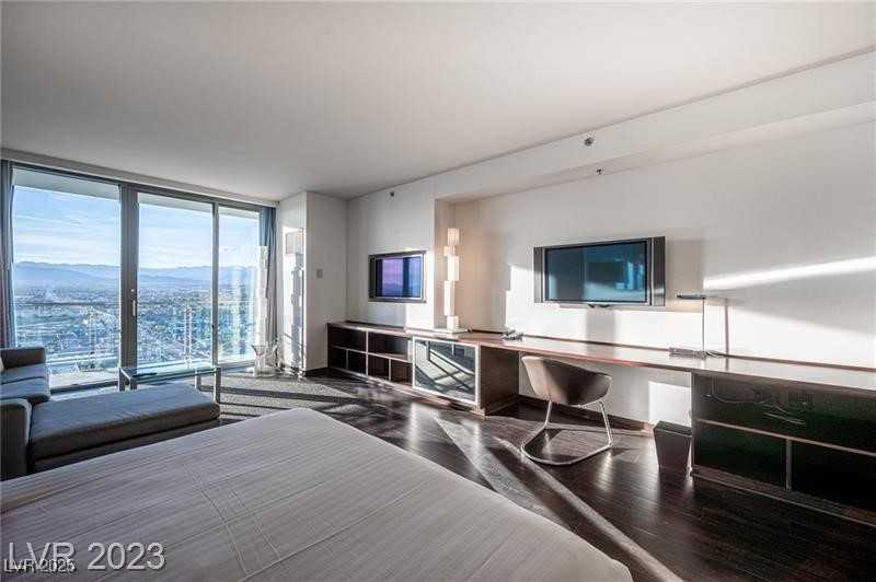 4381 W Flamingo Road 3303