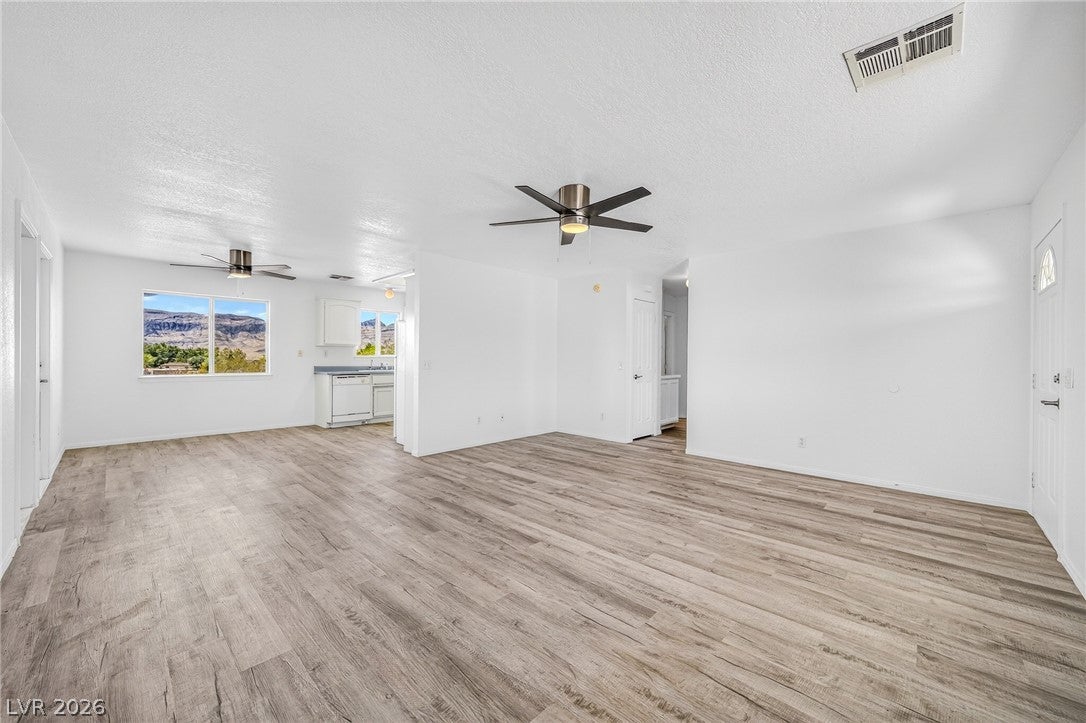 5880 Reno Lane