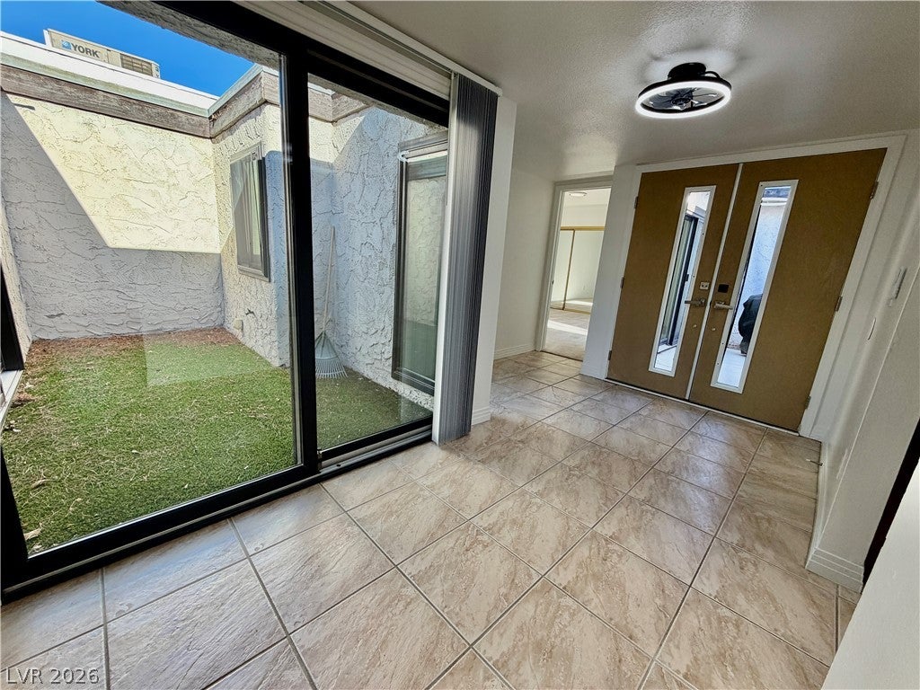 3073 Conquista Court