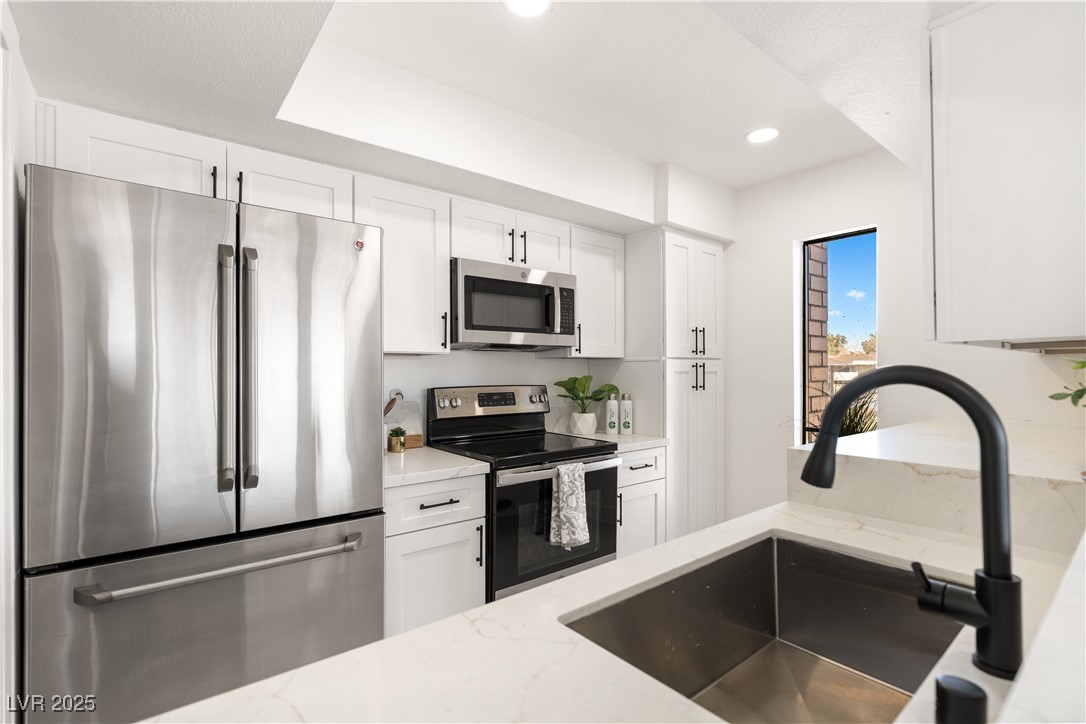 2838 Geary Place 4002