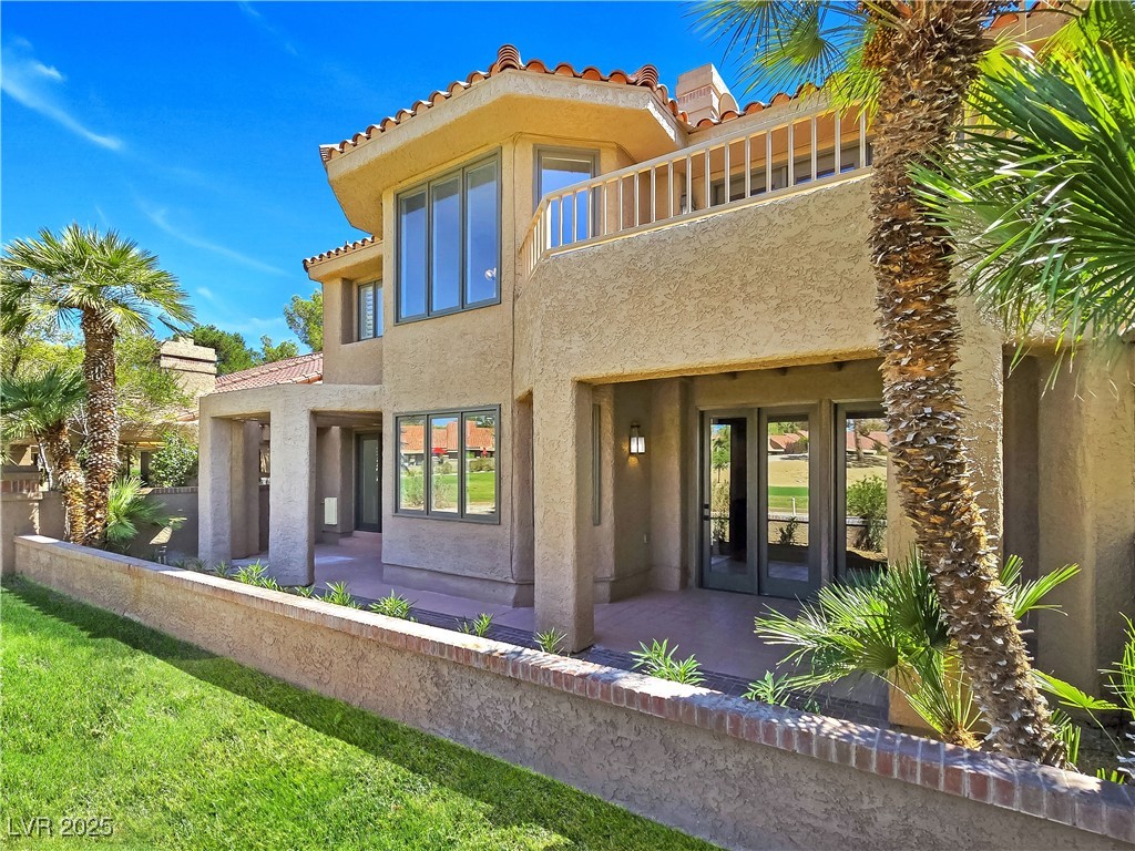 7132 Mission Hills Drive