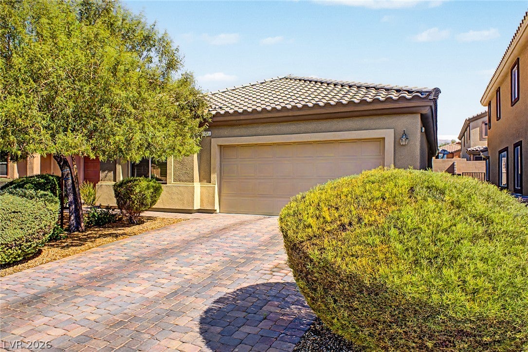 32 Buffalo Gap Court
