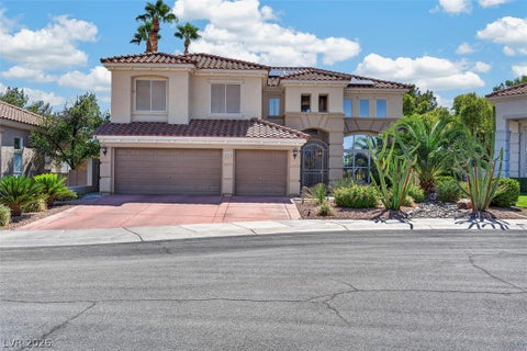 Homes For Sale - 9529 Grand Canal Drive<br/> Las Vegas, NV 89117