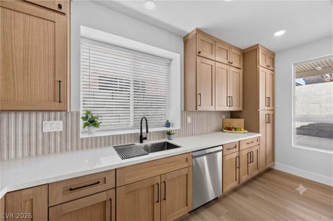 Tiny photo for 136 Villaggio Street, Henderson, NV 89074 (MLS # 2798785)