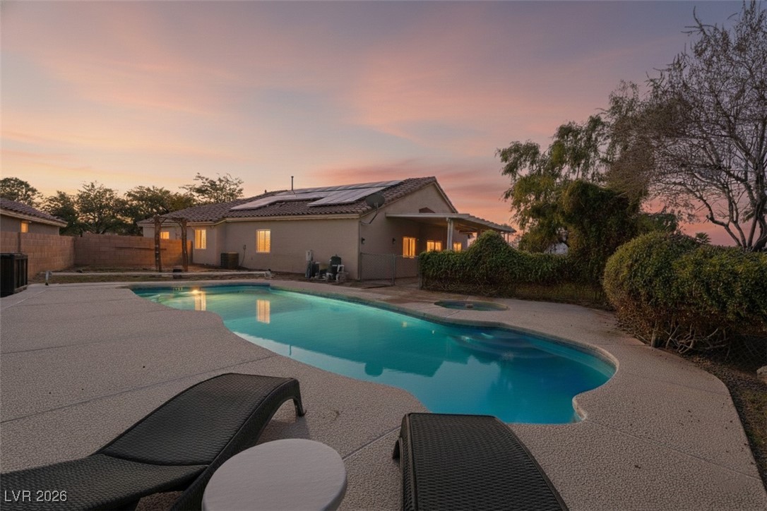 234 Gladiator Sword Court