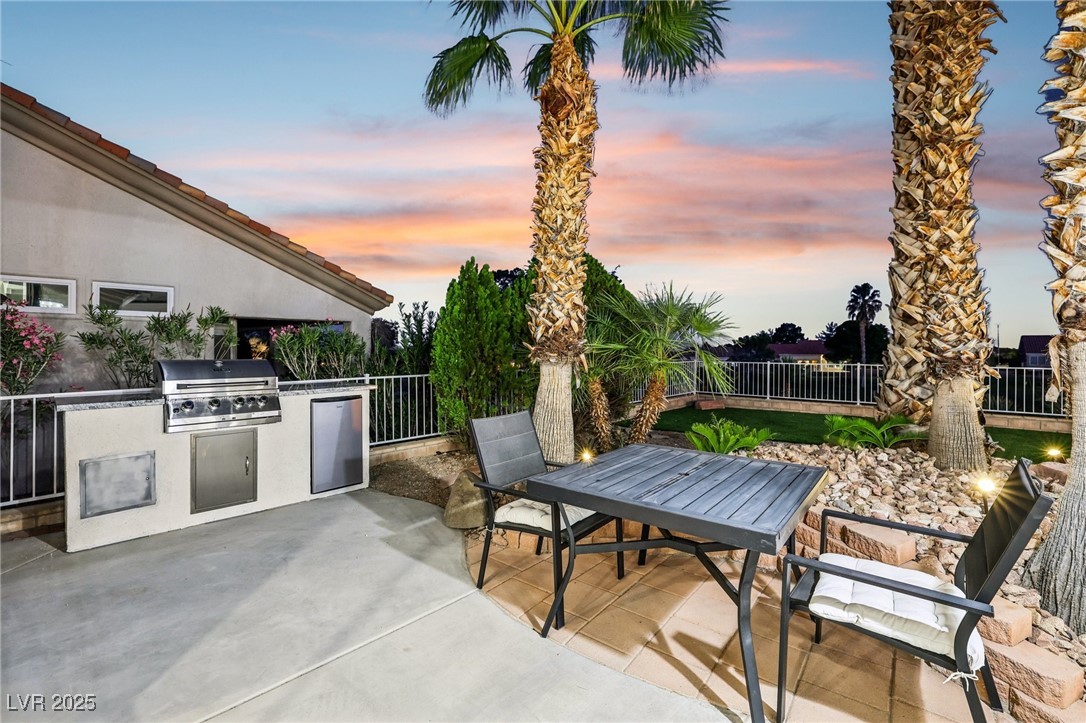 2732 Tumble Brook Drive