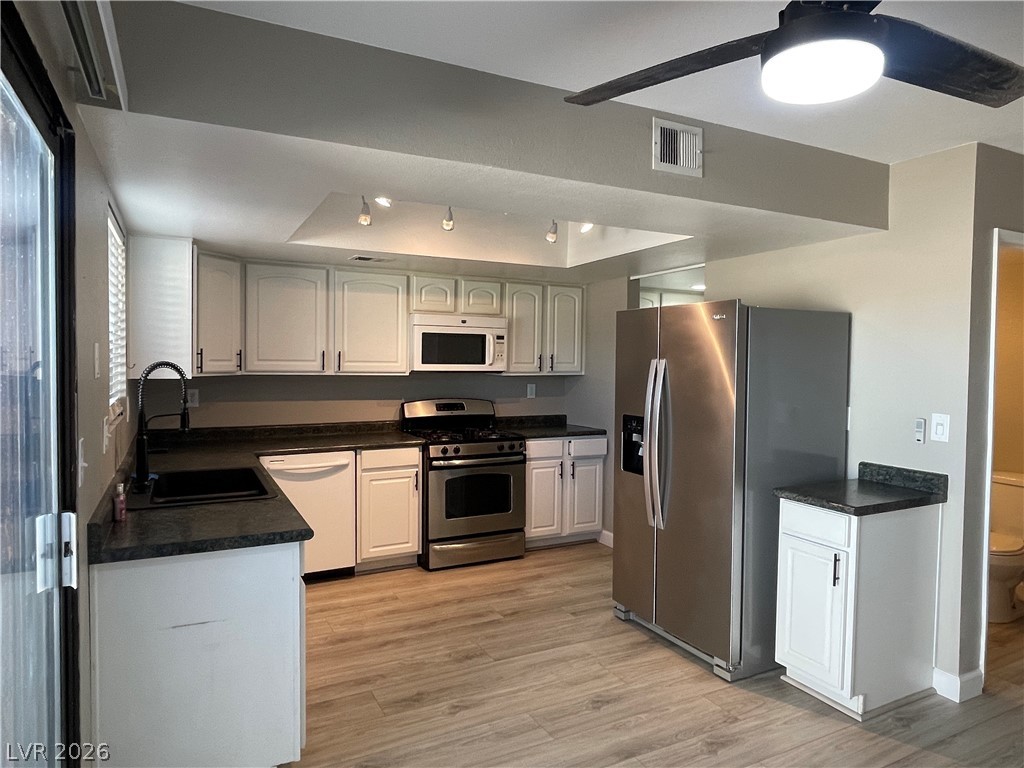 5260 Janfred Court 11