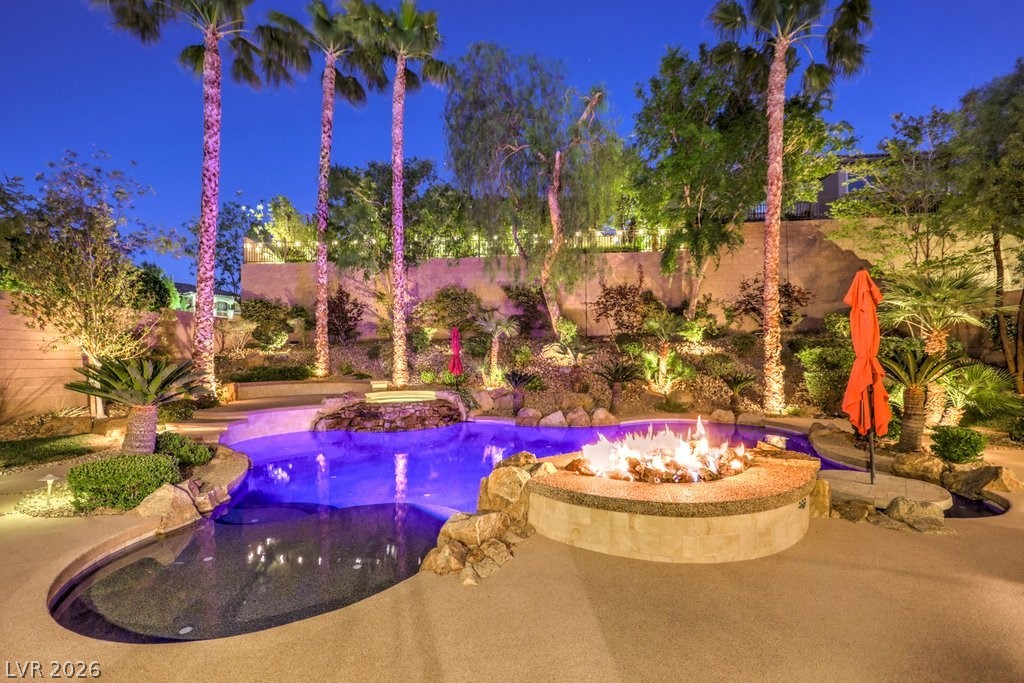 2712 Marie Antoinette Street