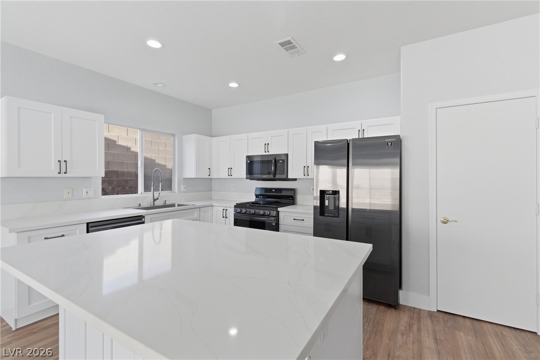 3199 Stratford Hall Court