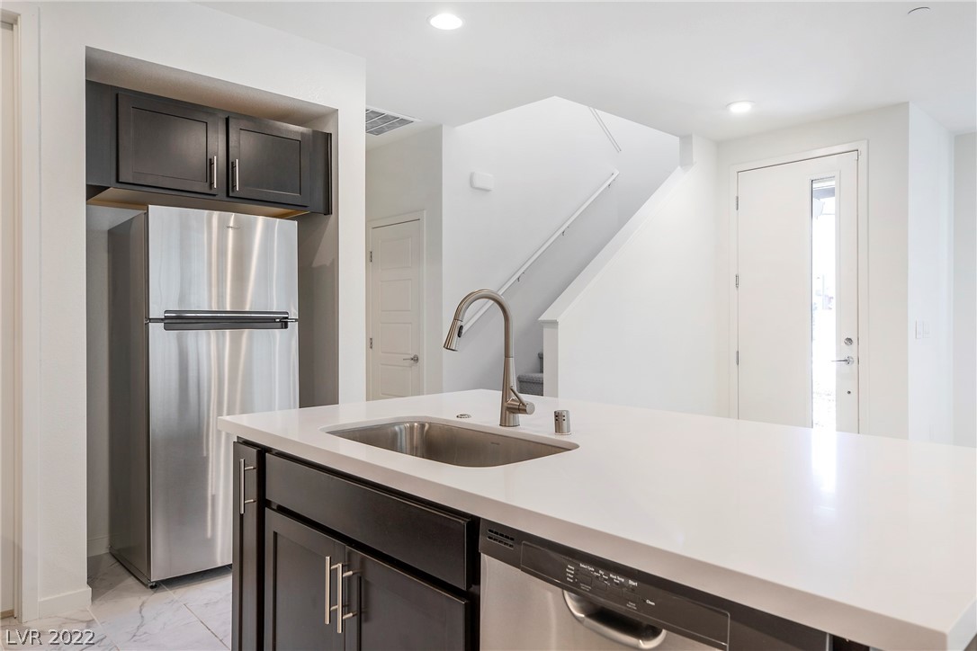 Photo 10 of 60 of 11298 Cactus Tower Avenue 101 townhome
