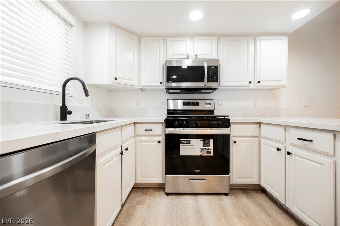 454 Sellers Place