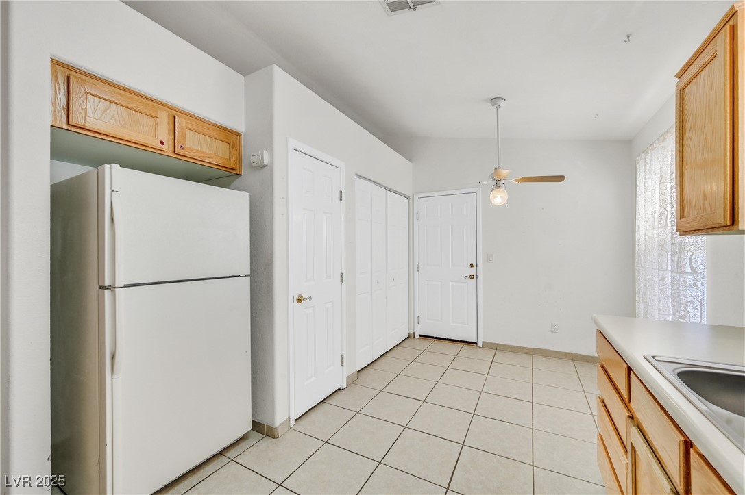 5429 Sweet Shade Street, Las Vegas, Nevada image 9