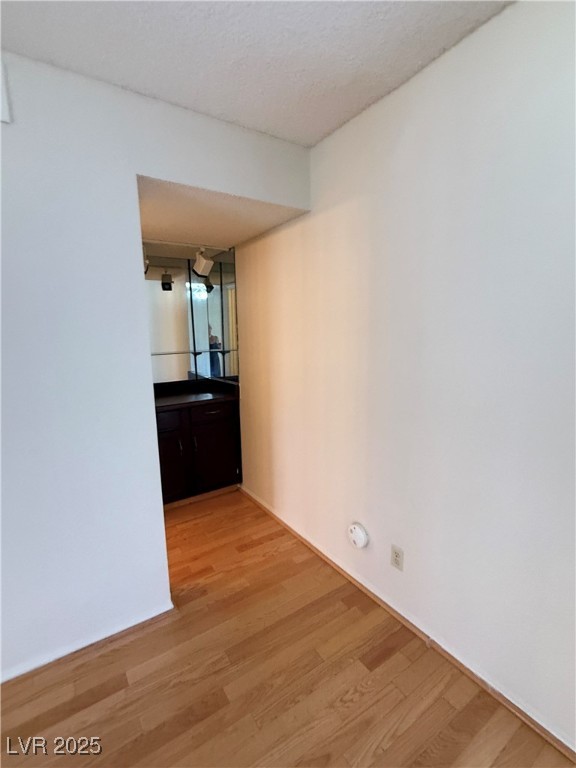 Las Vegas, Nevada 89121, United States, 2 Bedrooms Bedrooms, ,3 BathroomsBathrooms,Residential,Active,221310