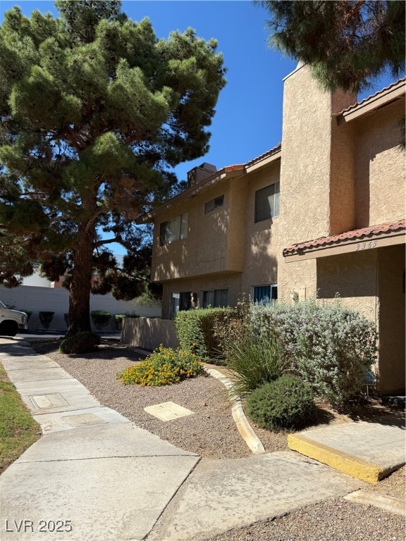Las Vegas, Nevada 89121, United States, 2 Bedrooms Bedrooms, ,3 BathroomsBathrooms,Residential,Active,221310