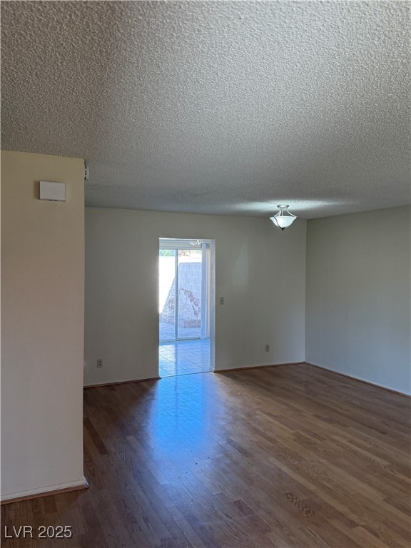 Las Vegas, Nevada 89121, United States, 2 Bedrooms Bedrooms, ,3 BathroomsBathrooms,Residential,Active,221310