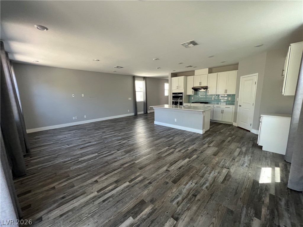 8726 Sand Verbena Avenue