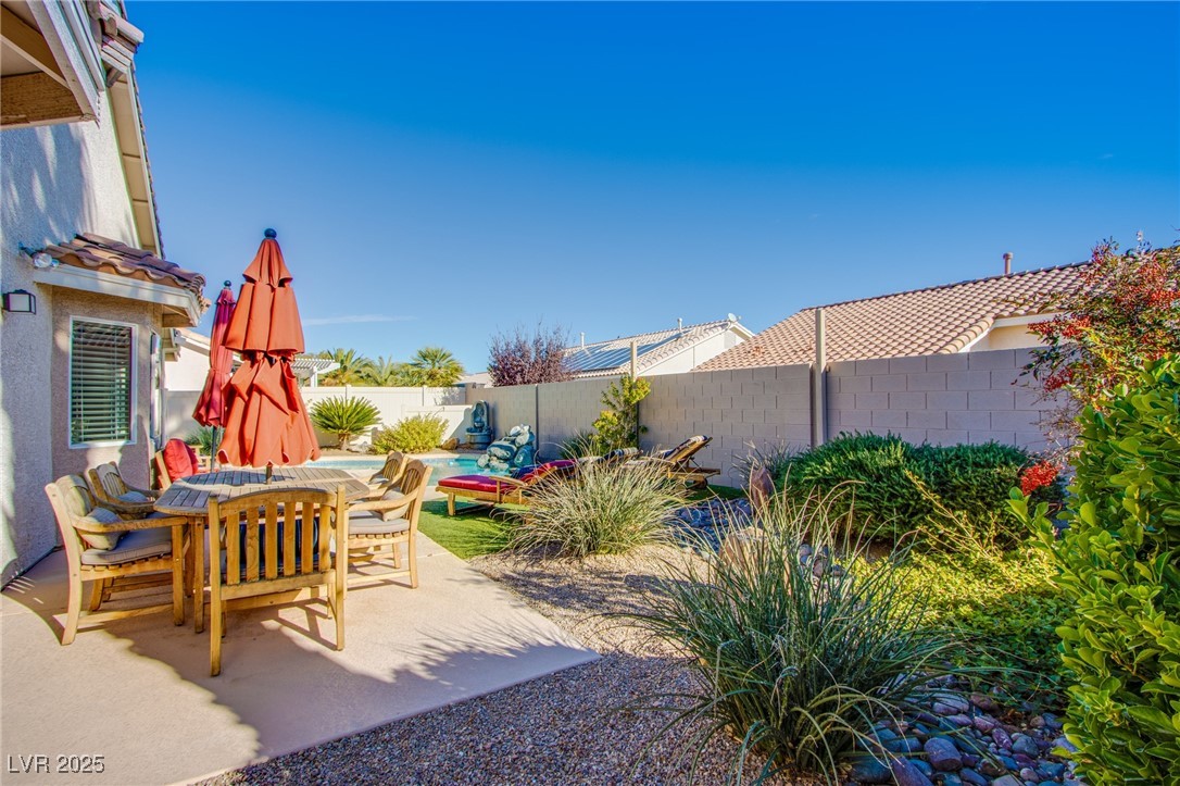 5106 Stone Cove Street