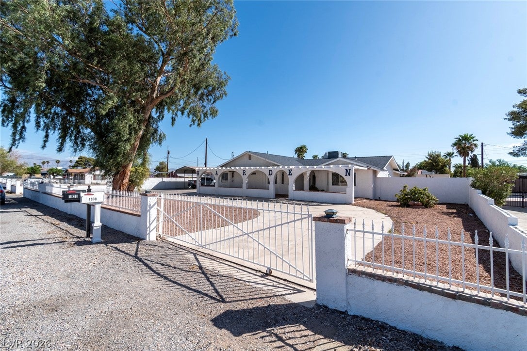 1930 Shadow Mountain Place