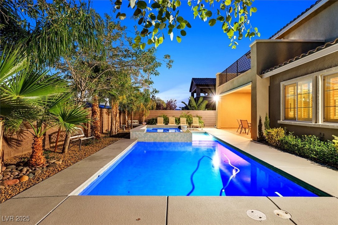 2583 Hazelburn Avenue