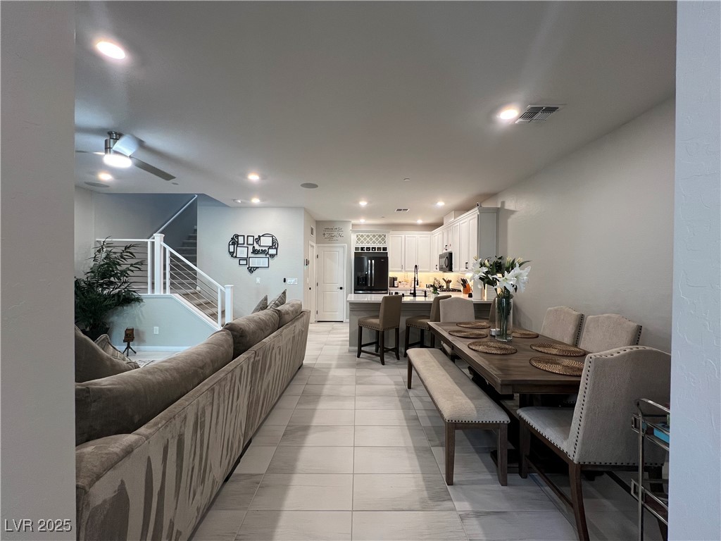 495 Fairview Hills Street