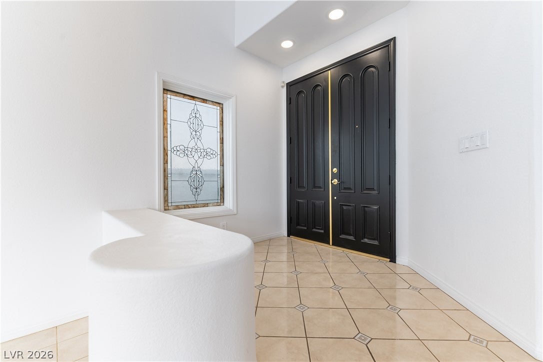 2208 Bay Hill Drive