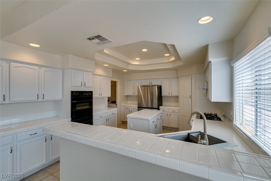 Henderson, Nevada 89074, United States, 4 Bedrooms Bedrooms, ,3 BathroomsBathrooms,Residential,Active,185504