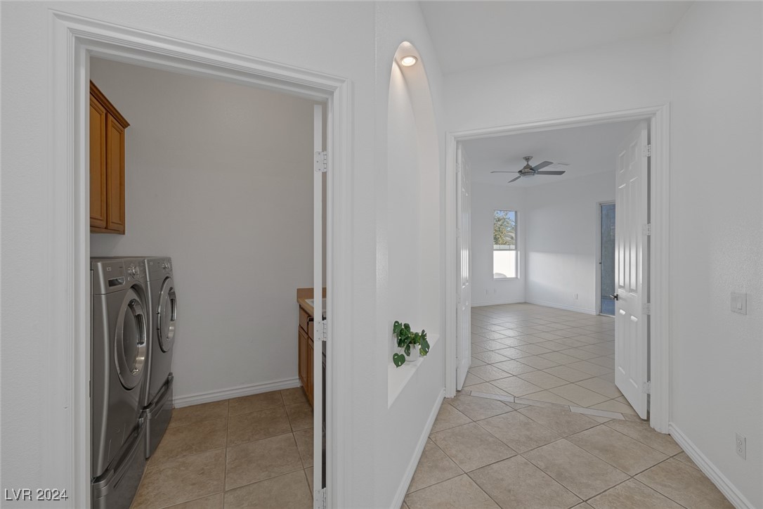 Las Vegas, Nevada 89147, United States, 5 Bedrooms Bedrooms, ,5 BathroomsBathrooms,Residential,Pending,28335