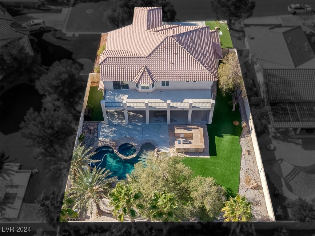 Las Vegas, Nevada 89147, United States, 5 Bedrooms Bedrooms, ,5 BathroomsBathrooms,Residential,Pending,28335