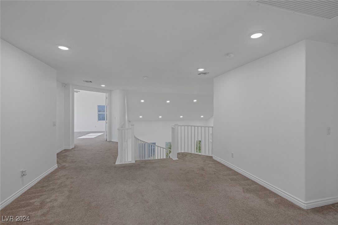 Las Vegas, Nevada 89147, United States, 5 Bedrooms Bedrooms, ,5 BathroomsBathrooms,Residential,Pending,28335