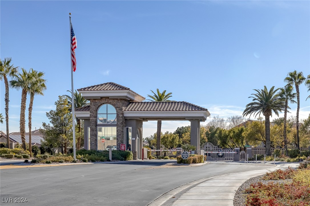 Las Vegas, Nevada 89147, United States, 5 Bedrooms Bedrooms, ,5 BathroomsBathrooms,Residential,Pending,28335