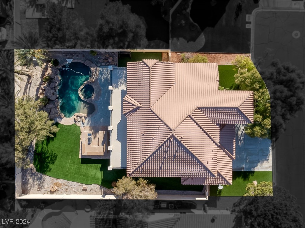 Las Vegas, Nevada 89147, United States, 5 Bedrooms Bedrooms, ,5 BathroomsBathrooms,Residential,Pending,28335