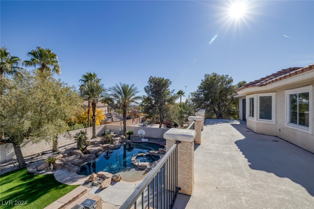 Las Vegas, Nevada 89147, United States, 5 Bedrooms Bedrooms, ,5 BathroomsBathrooms,Residential,Pending,28335