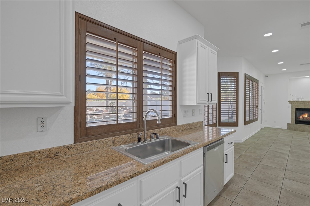 Las Vegas, Nevada 89147, United States, 5 Bedrooms Bedrooms, ,5 BathroomsBathrooms,Residential,Pending,28335