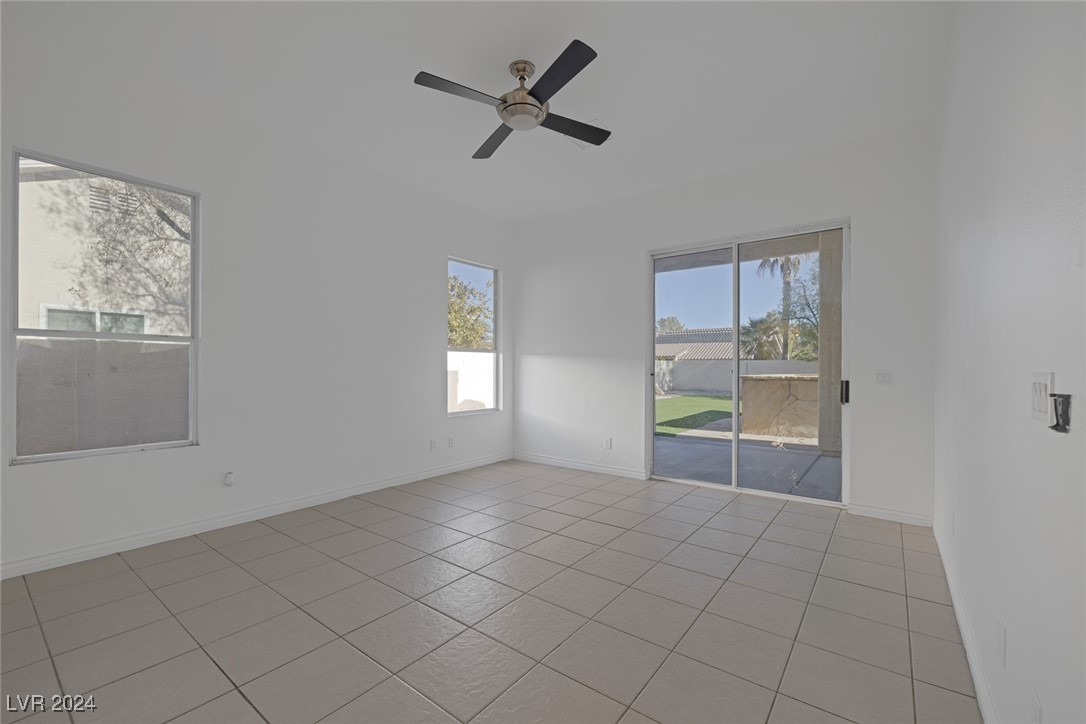 Las Vegas, Nevada 89147, United States, 5 Bedrooms Bedrooms, ,5 BathroomsBathrooms,Residential,Pending,28335