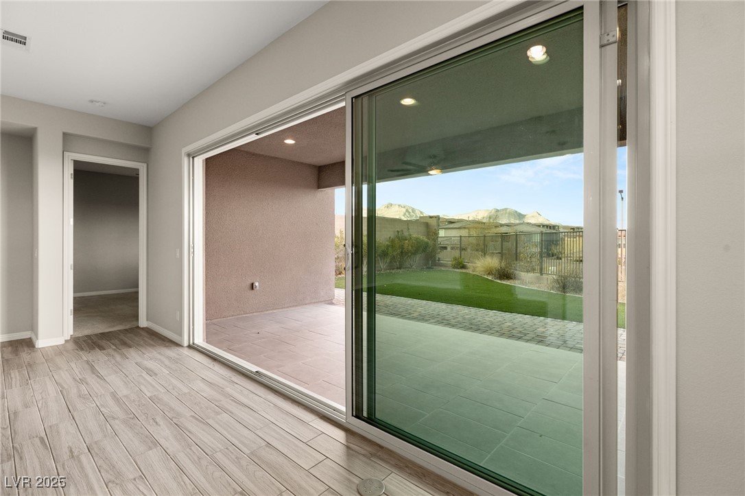 Las Vegas, Nevada 89138, United States, 4 Bedrooms Bedrooms, ,3 BathroomsBathrooms,Residential,Active,91766