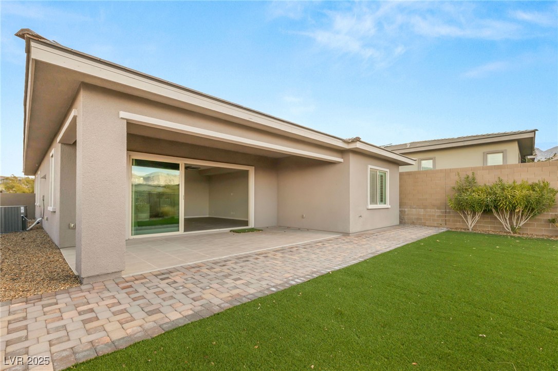 Las Vegas, Nevada 89138, United States, 4 Bedrooms Bedrooms, ,3 BathroomsBathrooms,Residential,Active,91766