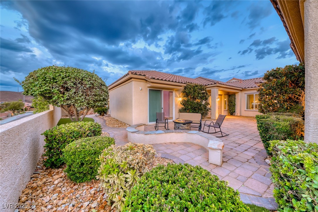 Properties 4 2142 Sandstone Cliffs Drive