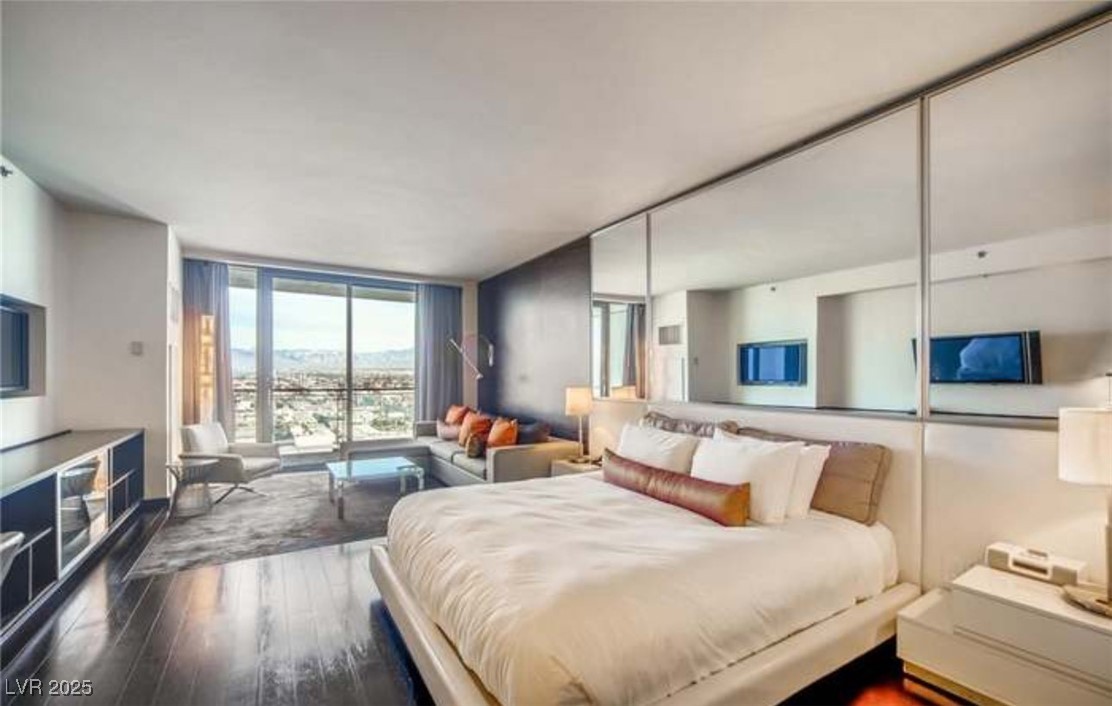 4381 W Flamingo Road 1909