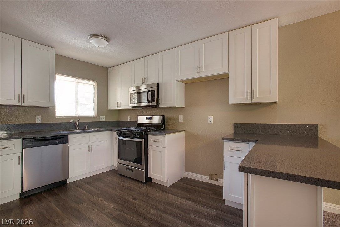 1908 TIERRA VISTA Drive 204