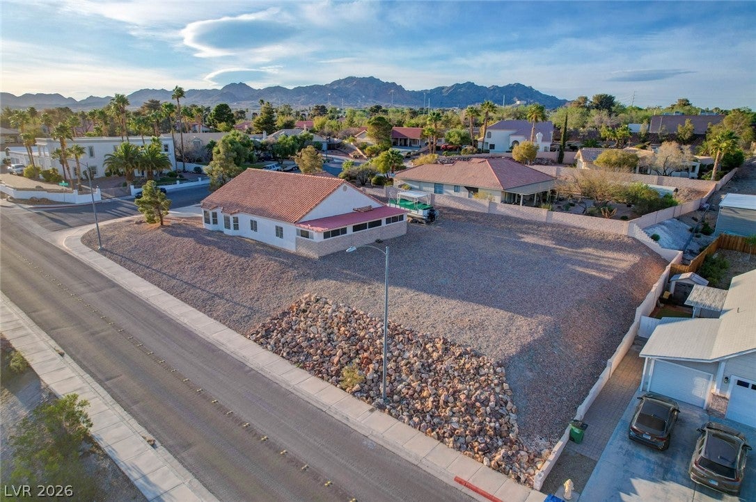 1319 Highland Court