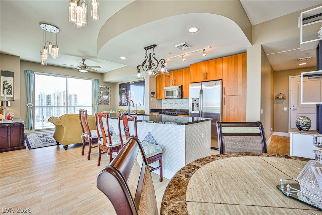 200 W Sahara Avenue 2407
