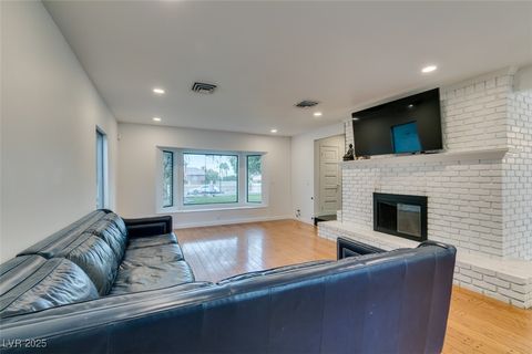Tiny photo for 2875 Rosanna Street, Las Vegas, NV 89117 (MLS # 2743047)