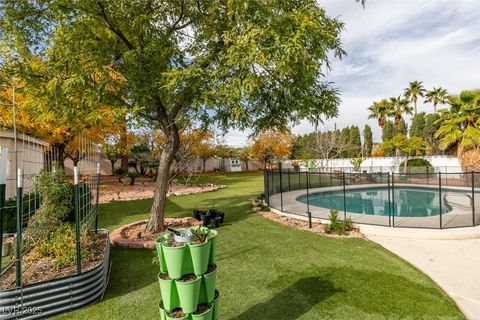 Tiny photo for 2875 Rosanna Street, Las Vegas, NV 89117 (MLS # 2743047)