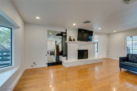 Tiny photo for 2875 Rosanna Street, Las Vegas, NV 89117 (MLS # 2743047)