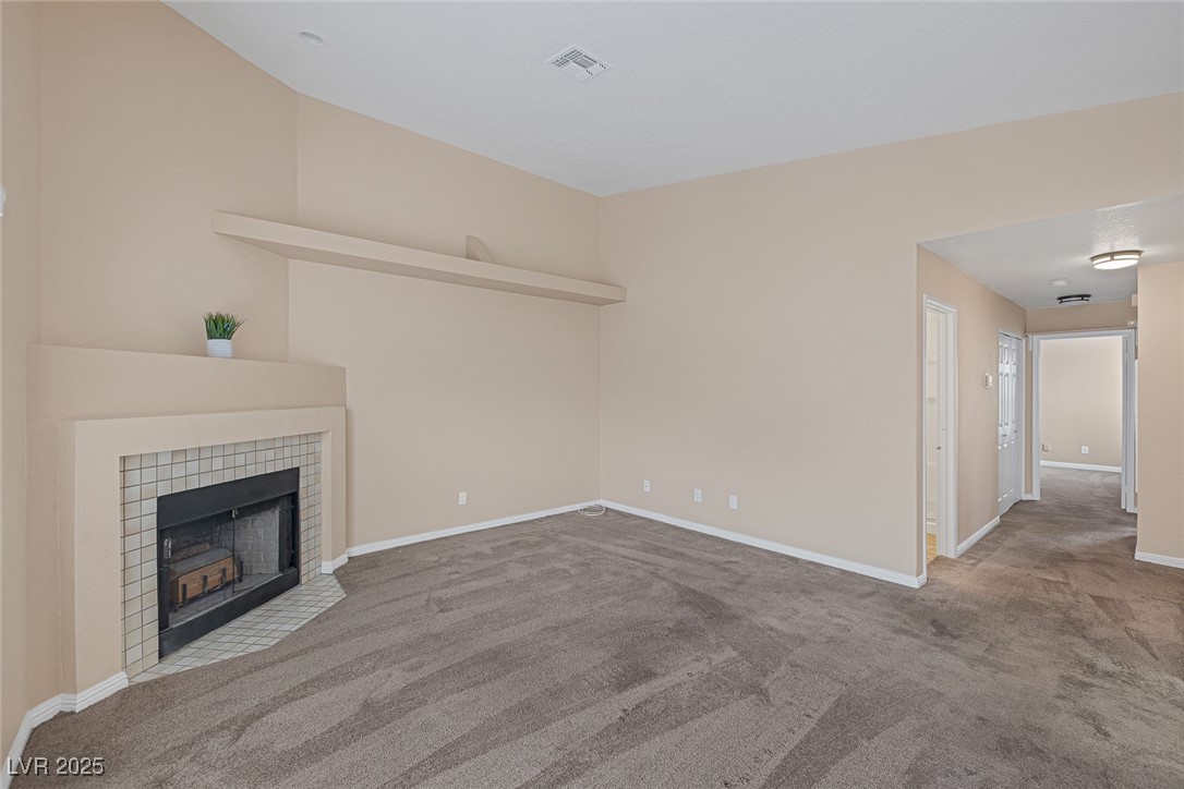 Las Vegas, Nevada 89103, United States, 2 Bedrooms Bedrooms, ,2 BathroomsBathrooms,Residential,Active,117245