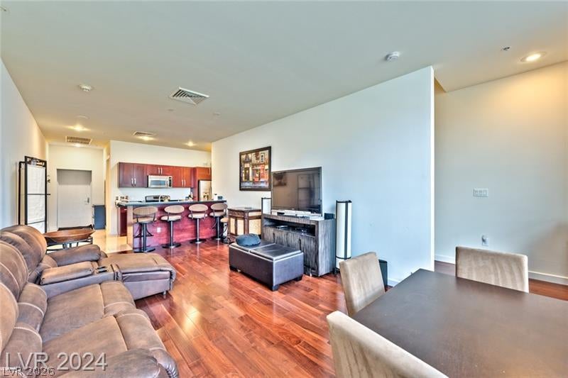 4585 Dean Martin Drive 202