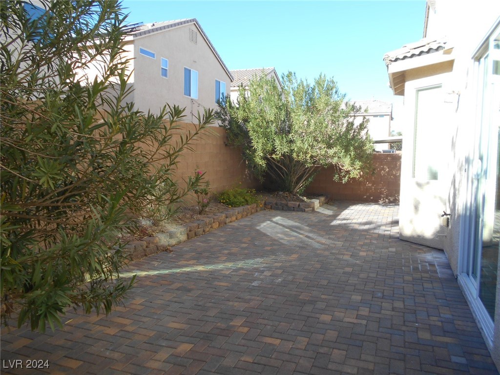 5599 Glitter Rock Street, Las Vegas, Nevada image 28