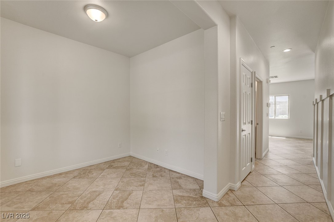 1055 Fish Pond Avenue